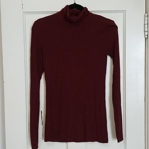 Maroon turtle neck sweater